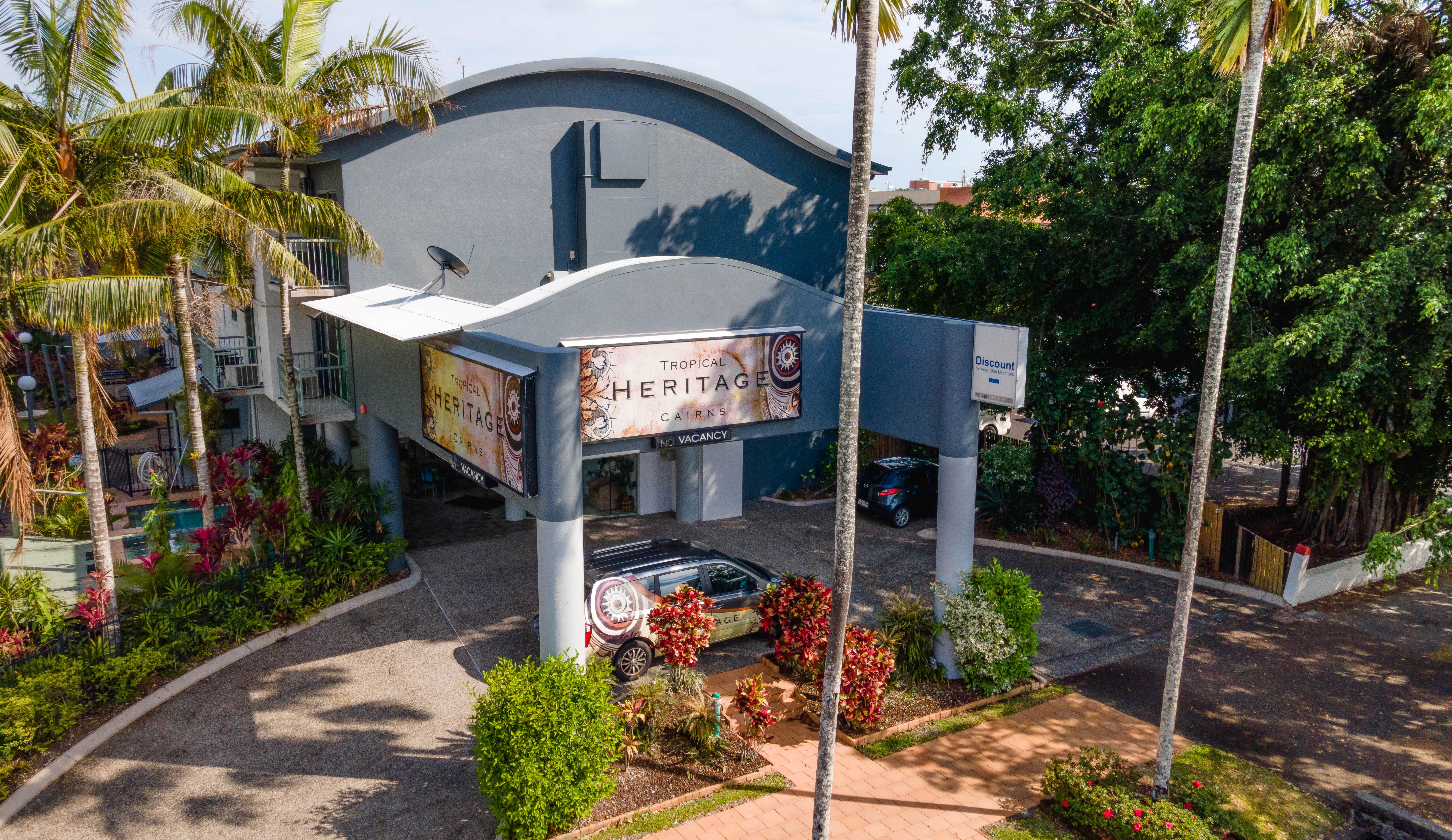 Heritage Cairns Hotel Екстериор снимка