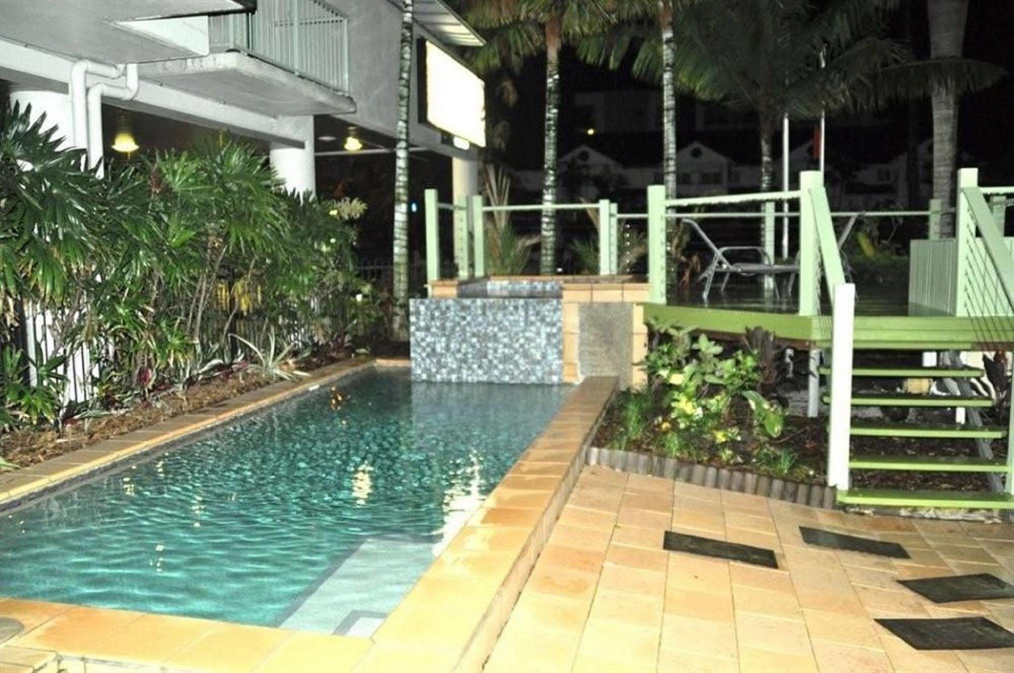 Heritage Cairns Hotel Екстериор снимка